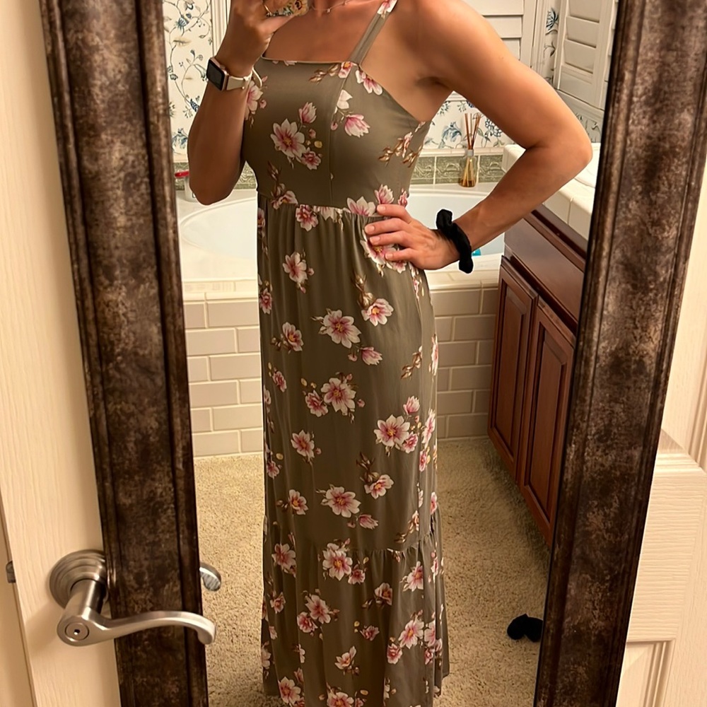 Floral print maxi dress